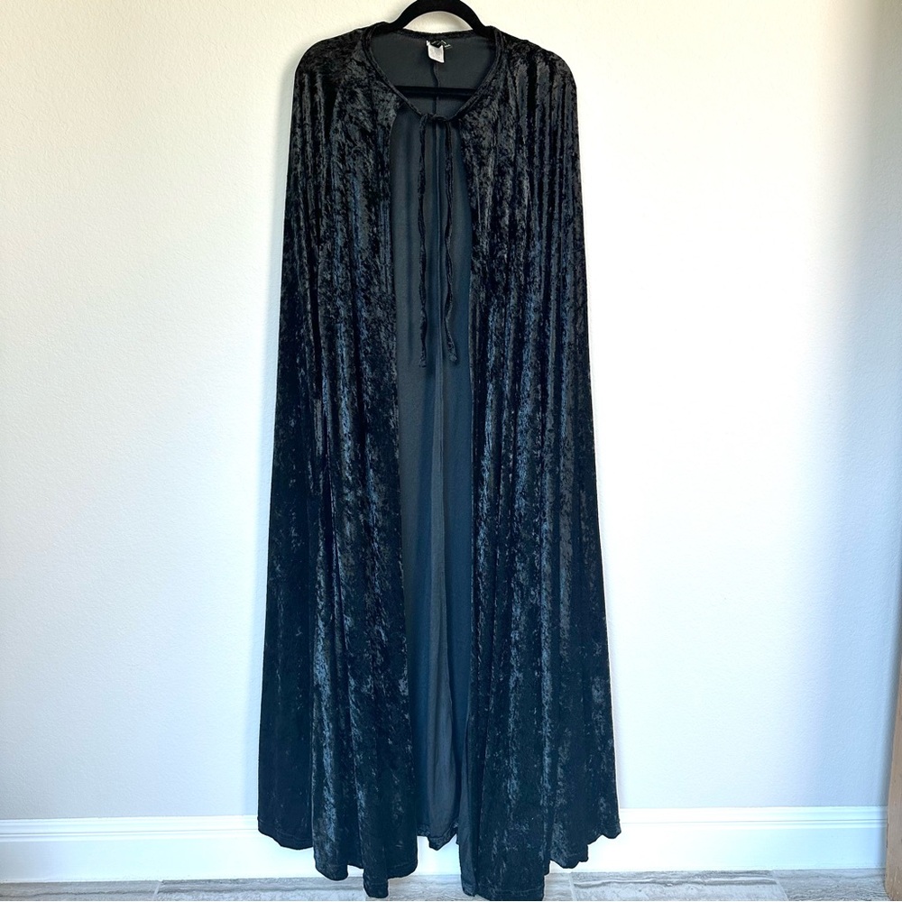 Super Low Fat Vintage Black Crushed Velvet Tie Cape One Size OS